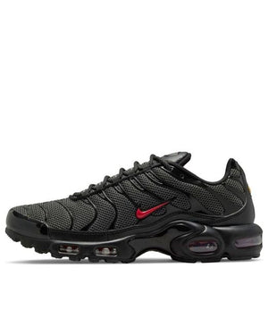 Nike Air Max Plus Bred